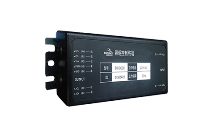 單/雙燈控制器，對所接負(fù)載（燈具）實現(xiàn)單獨送電與斷電操作、LED燈具無極調(diào)光、燈具電參量采集、燈桿監(jiān)測控制、遠(yuǎn)程在線升級等功能。