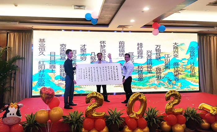 詩朗誦表演.jpg